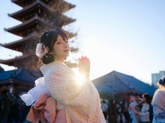 Shika小鹿鹿 – 新年的光(23P)